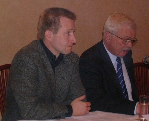 Versammlung 05